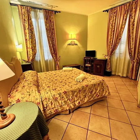 Le Camelie 3* Siena