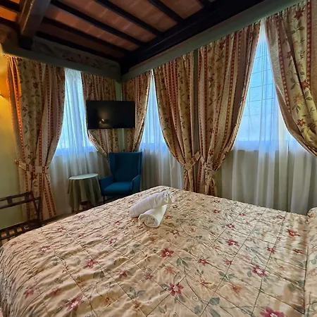 Le Camelie Vendégház Siena