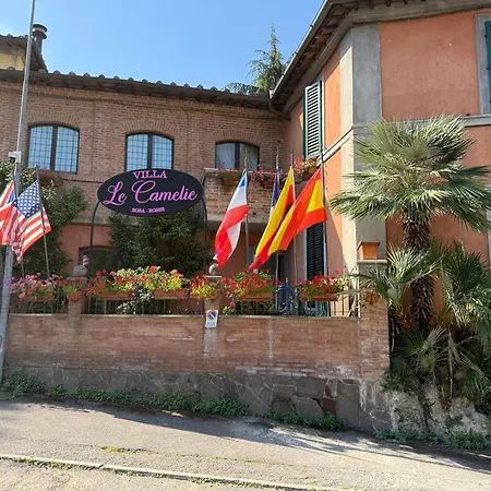 Le Camelie 3* سيينا