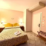 Le Camelie بيت ضيافة سيينا
