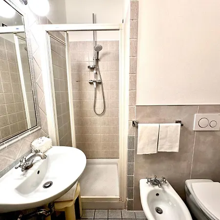 Le Camelie Πανσιόν 3*