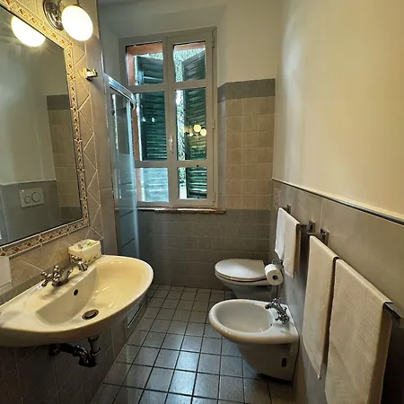 Le Camelie Πανσιόν